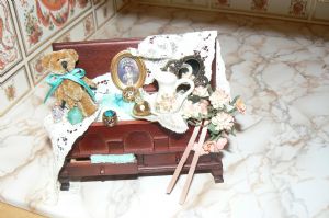 Dressed Mahogany Chest 12th Scale