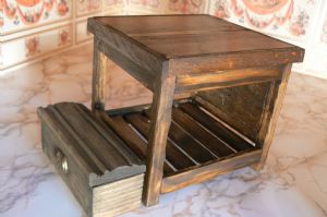 24th Scale Handmade Tudor Bed and Chest